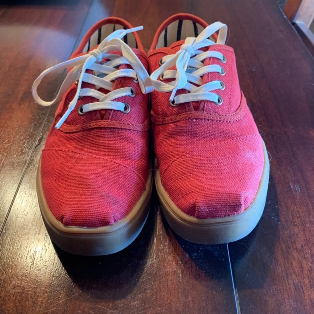 TOMS